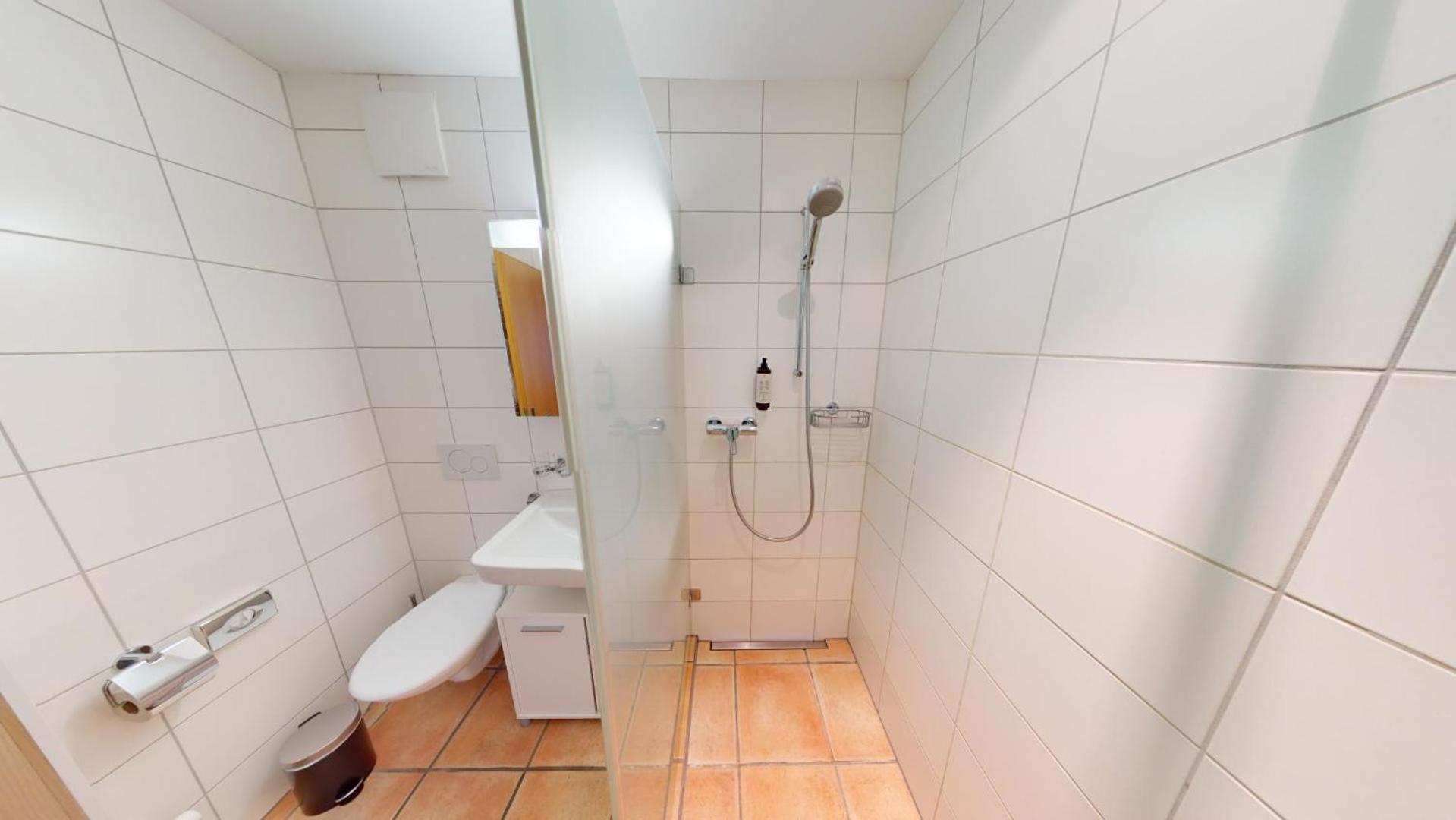 2 Zimmerwohnung - Zentral - 65“ Tv - Arbeitsplatz Кур Екстер'єр фото