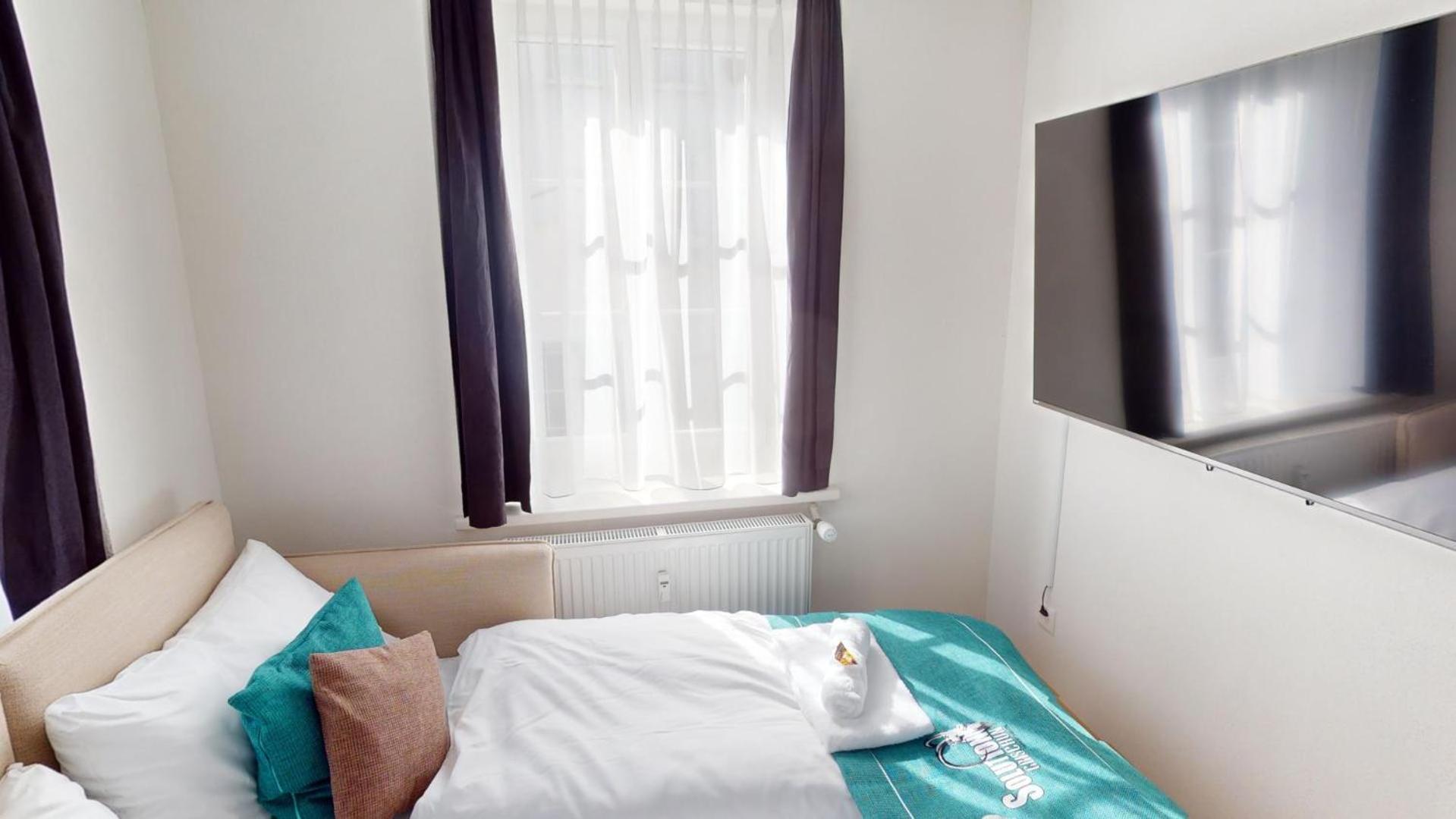 2 Zimmerwohnung - Zentral - 65“ Tv - Arbeitsplatz Кур Екстер'єр фото